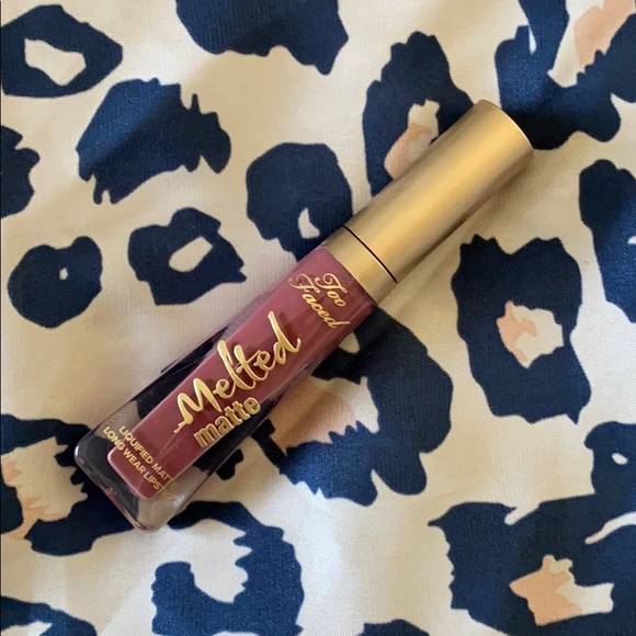 Too Faced Melted Matte in Suck It - Picture 3 of 5